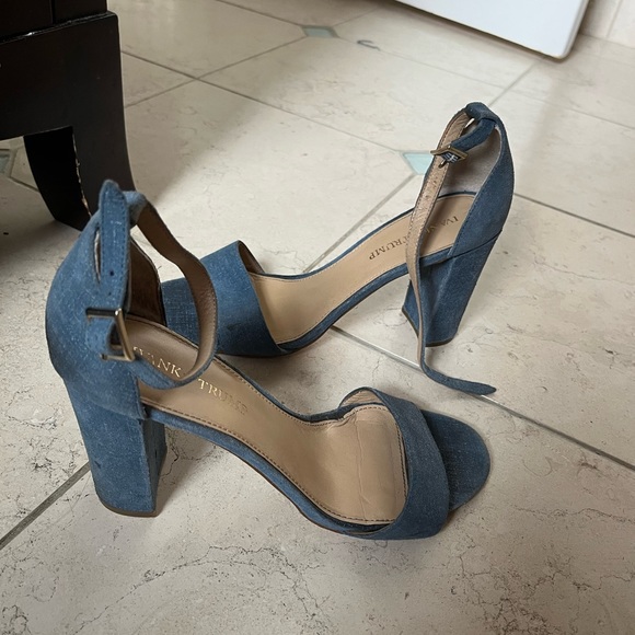 Ivanka Trump Heels - Picture 1 of 5